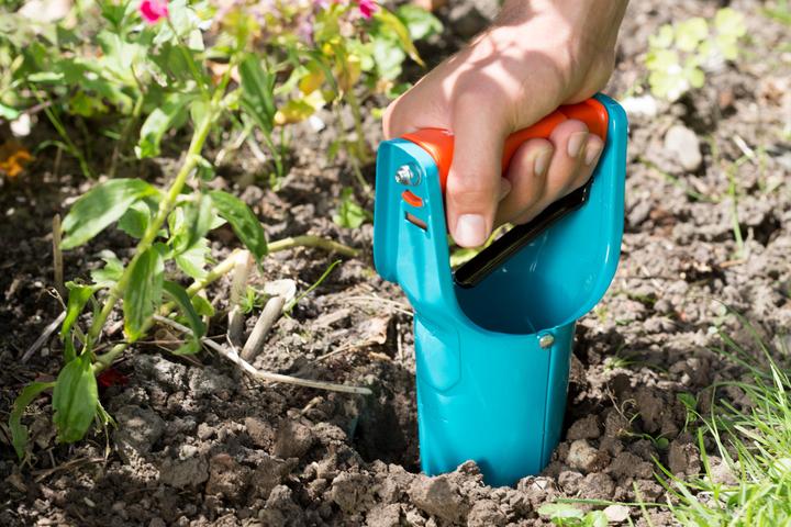 Actual product image Gardena Bulb planter