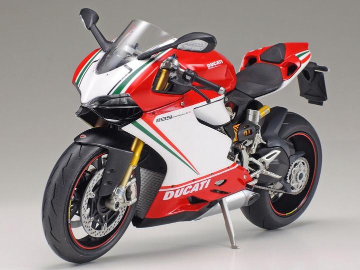 Produktbild Tamiya Ducati 1199 Panigale S Tricolore