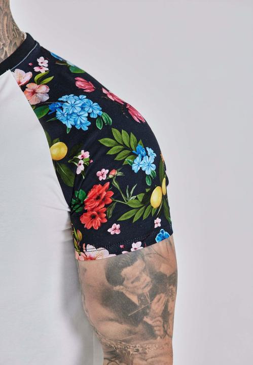 Actual product image Siksilk T-Shirt Raglan T-Shirt (L)