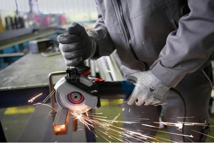 Actual product image Bosch Professional GWS 17-125 S (125 mm)