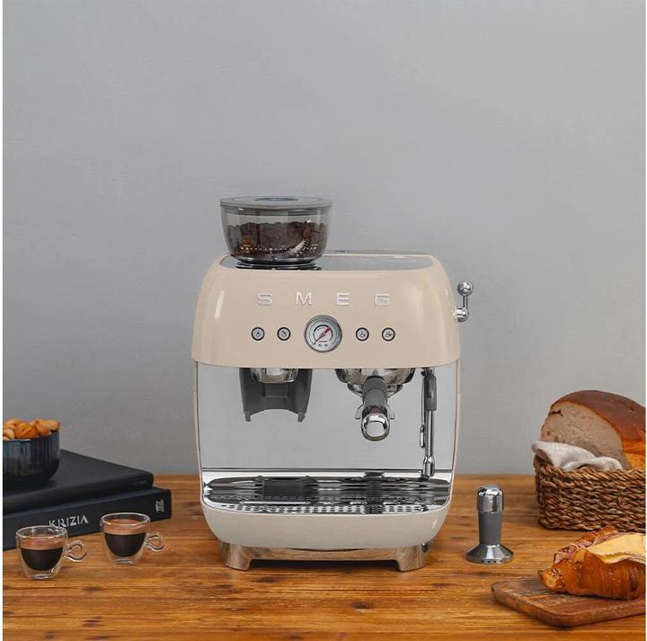 Actual product image Smeg EGF03CREU