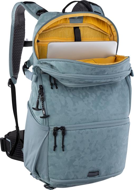 Actual product image Evoc Stage Capture 22L Backpack (22 l)