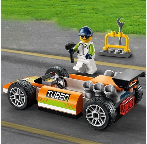Productafbeelding LEGO Raceauto (60322, LEGO Stad)