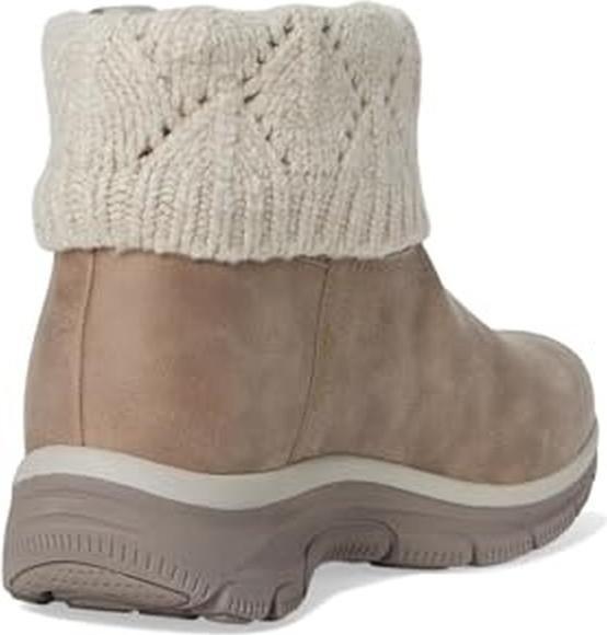 Actual product image Skechers Easy Going Weather 2 (38)