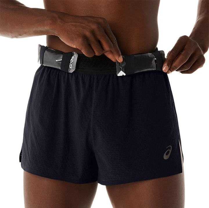 Actual product image ASICS Performance Metarun Split Short Men (L)
