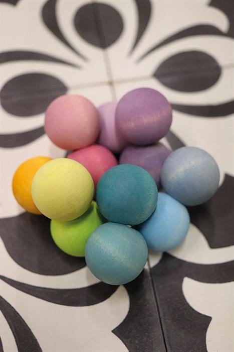 Actual product image Grimm's Pastel ball clutch