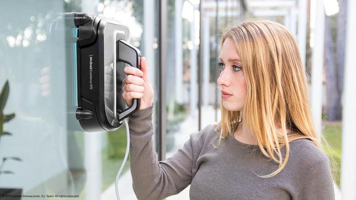 Actual product image Cecotec Robot Lave-vitres compatible Conga WinDroid 970 (Noir)