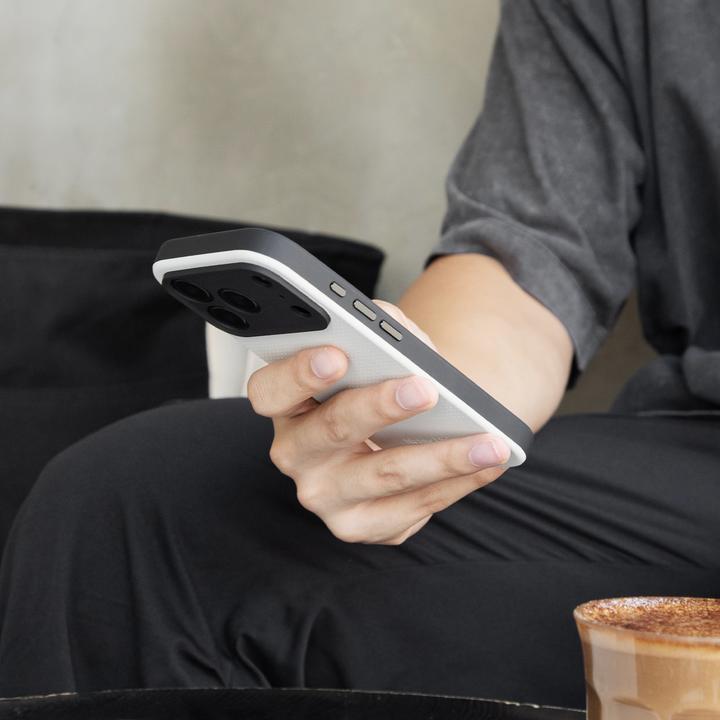 Actual product image Native Union Active Case (Apple iPhone 17 Pro)