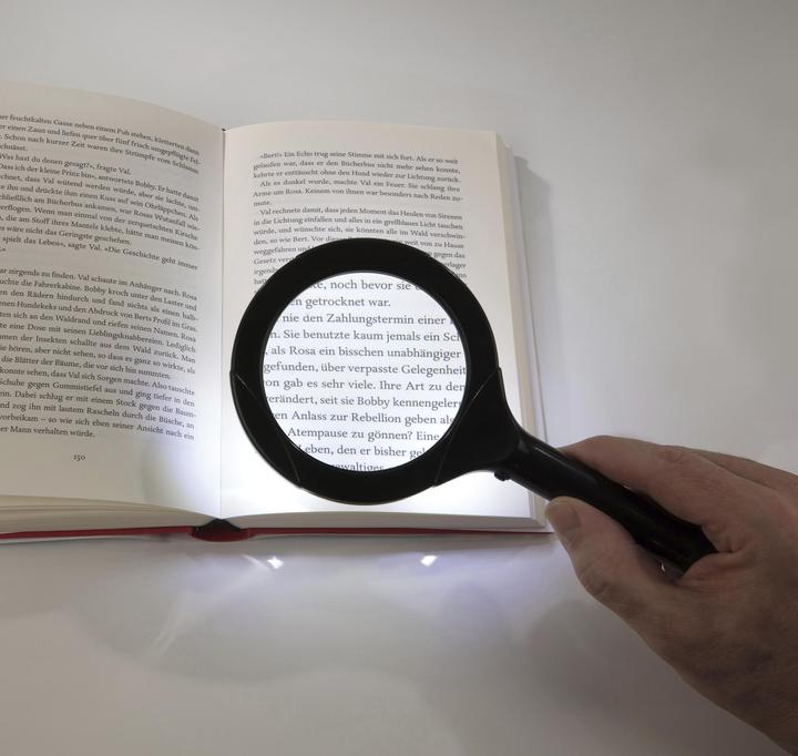 Produktbild Westfalia Vergrösserungs-Lupe mit 15 LEDs, Schwarz