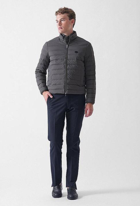 Produktbild Emporio Armani Leichtsteppjacke ESSENTIAL (52)