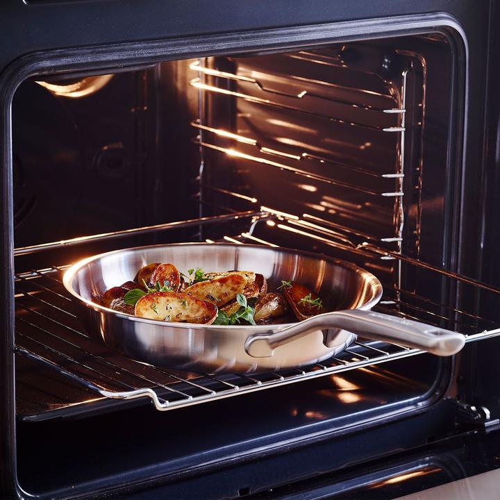 Actual product image KitchenAid 3PLY Opn Frypan 24cm Uncoated (24 cm, Frying pan, Stainless steel)
