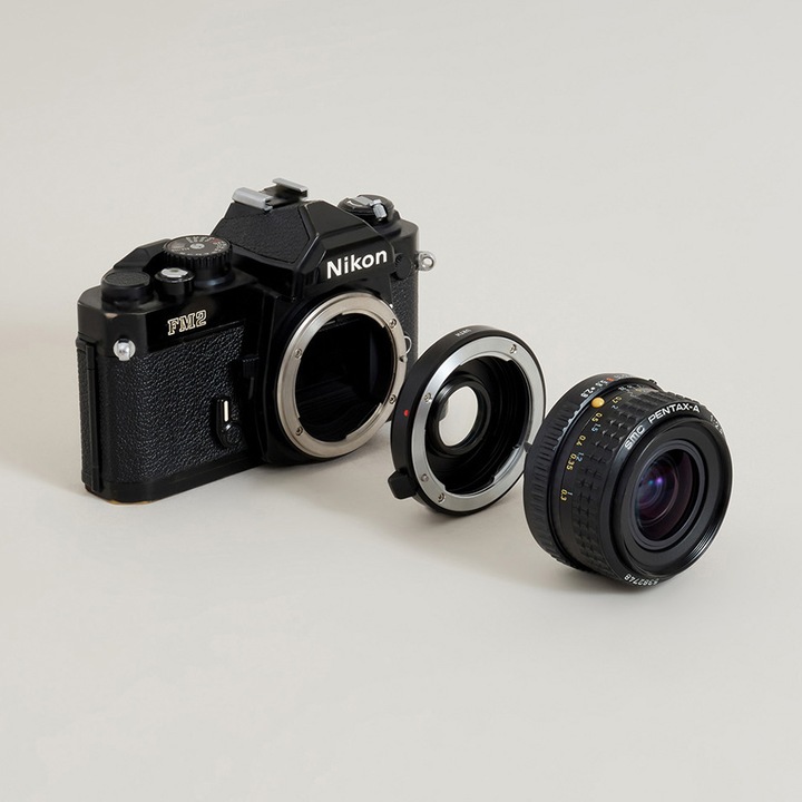 Actual product image Urth Lens Mount Adapter: Compatible with Pentax K Lens to Nikon F Camera Body (with Optical Glass)