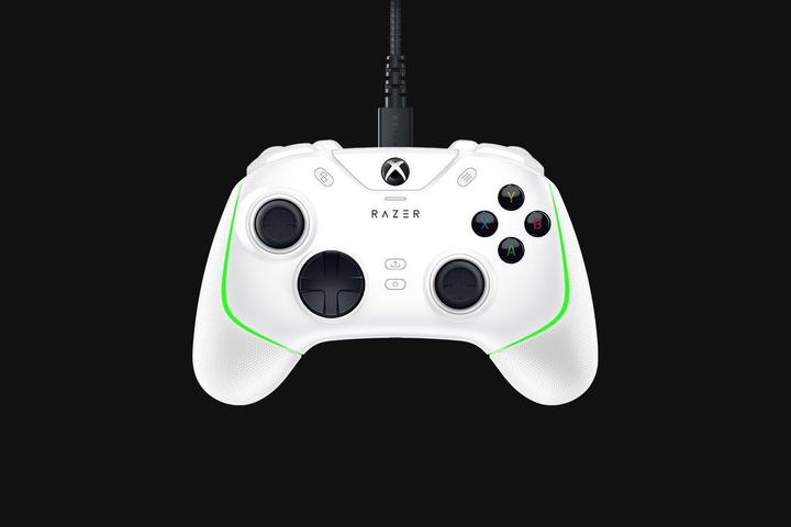 Actual product image Razer Wolverine V2 Chroma (Xbox Series S, Xbox One S, PC, Xbox One X, Xbox Series X)