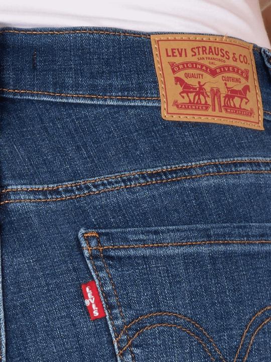 Actual product image Levis Levi's Shorts Mid Length (30)