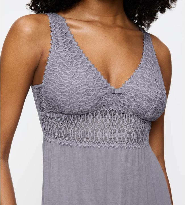 Produktbild Triumph Nachthemd Aura Spotlight (48)