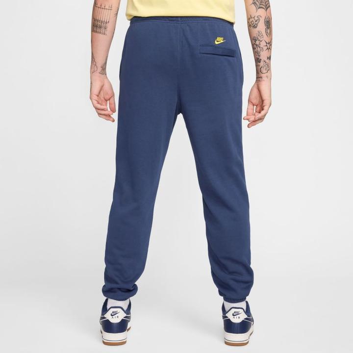 Actual product image Nike Clubhose (L)