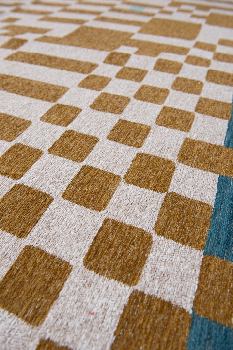 Actual product image Louis de Poortere Craft Chess (240 x 340 cm)