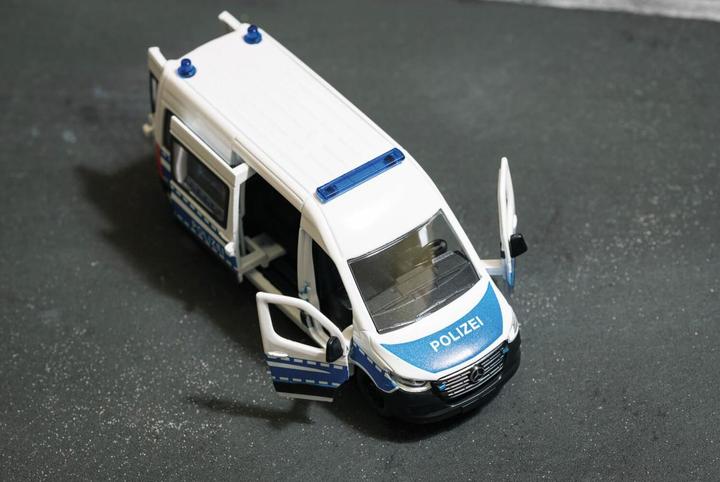 Image du produit Siku Mercedes-Benz Sprinter Police fédérale