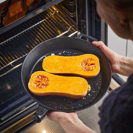 Actual product image Fiskars Norden Bratpfanne (Frying pan, Cast iron, 28 x 5.45 cm)