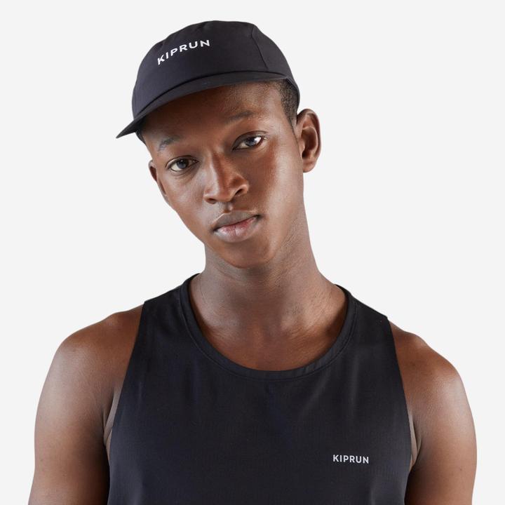 Actual product image Kiprun Lauf-Cap Schirmmütze ultraleicht - schwarz (One size)