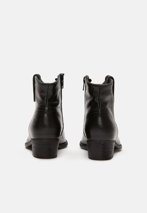 Produktbild Felmini West B504 Erleben Sie die ultimative Verschmelzung von Western-Flair und modernem Stil mit der meist (40)