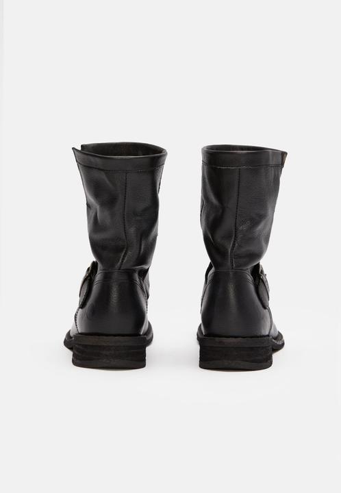 Image du produit Felmini GREDO 7176, la botte de motard intemporelle et la plus vendue de, est fabriquée en cuir souple. (41)