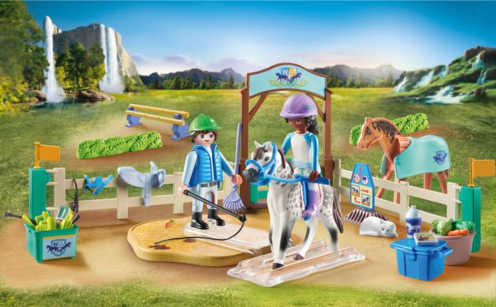 Actual product image Playmobil Modern riding school (71637, Playmobil Horses of Waterfall)