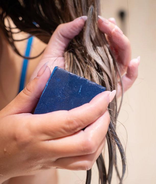 Actual product image Green Room Shampoo & Conditioner Set Color Correction Blue (Solid shampoo)