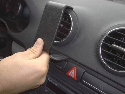 Produktbild Brodit 853296 Autohalterung Audi A3