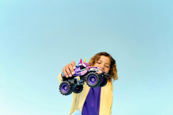 Actual product image LEGO Monster Jam Sparkle Smash mit Rückziehmotor (42220, LEGO Technic)