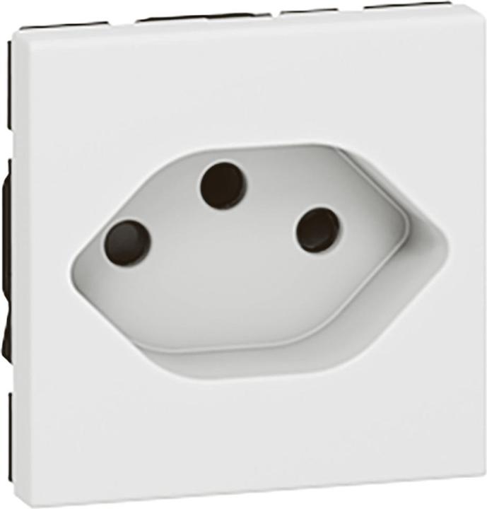 Actual product image Legrand SOCKET 2P+E SUISSE TYPE 13