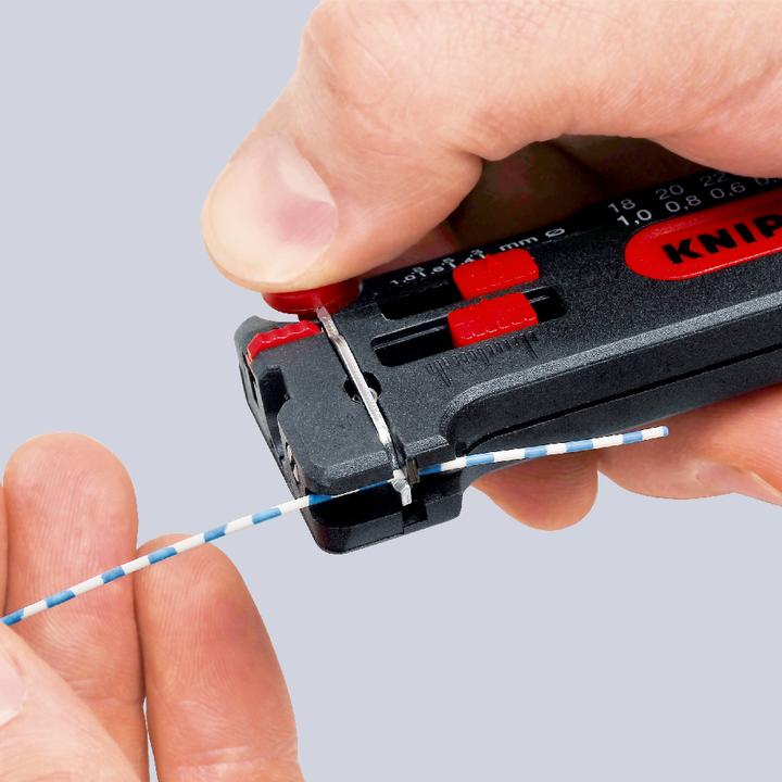 Productafbeelding Knipex Puntige combinatietang 08 21 145 (150 mm)