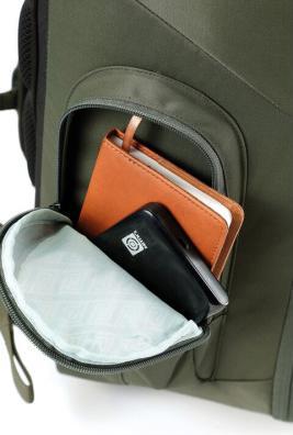 Actual product image Nitro Backpack Weekender 878037109 rosin 55x30x23cm (42 l)