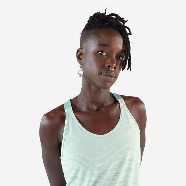 Actual product image Kiprun Run 500 women's running tank top with built-in bra - green (S)