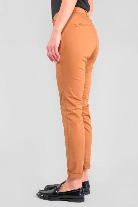 Actual product image Le Temps Des Cerises 's chino trousers dyli 6 (Frequency band 38 (2600 MHz))