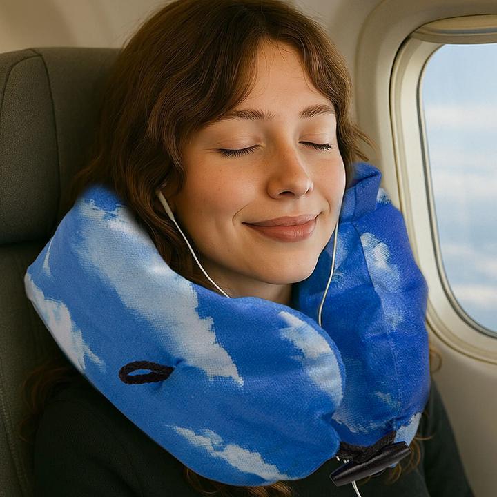 Immagine prodotto Kikkerland Cloud Travel Pillow (Cuscino per testa e collo)
