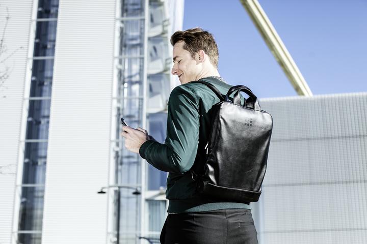 Produktbild Moleskine Klassische Vertikale Digitalgeräte-Tasche (Speziallineatur, Kein Einband)