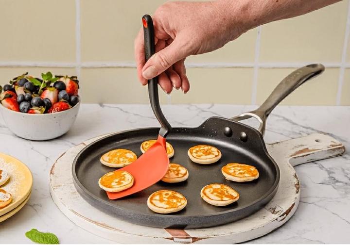 Actual product image DreamFarm Mini Chopula brooding