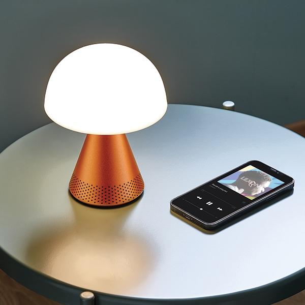 Produktbild Lexon Mina Audio L Lampa LED z głośnikiem bluetooth pomarańczowy/orange LH76O1 (24 h)