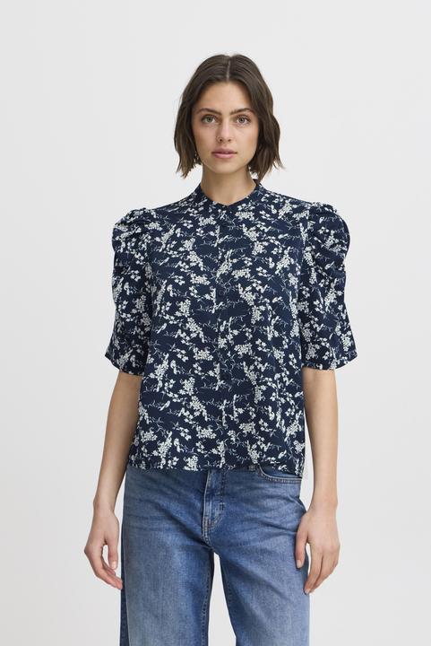 Eclipse totale, Fleur blanche