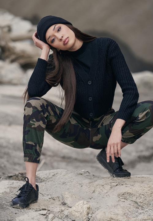 Produktbild Urban Classics Ladies High Waist Camo Cargo Pants (27)