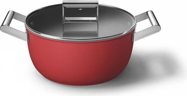 Actual product image Smeg CKFC2411RDM Casserole Ø 24 cm with glass lid, 2 handles, red (24 cm, Casserole + Stewpot, Aluminium, Stainless steel)