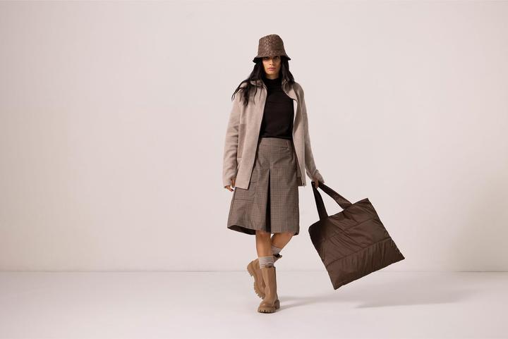 Produktbild Jeanne Baret Tahiti Puffy Shopping