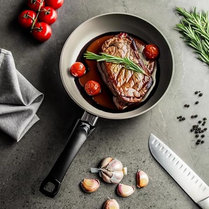 Actual product image Fissler Ceratal frying pan Cl. 24cm (24 cm, Frying pan, Aluminium)