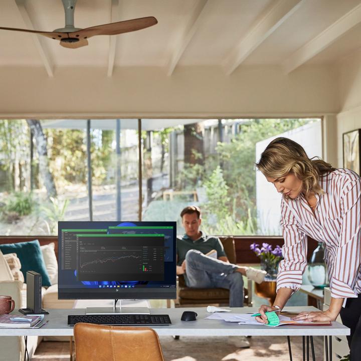Produktbild HP Elite Mini 800 G9 (Intel Core i7-14700, 16 GB, 512 GB, UHD Graphics 770)