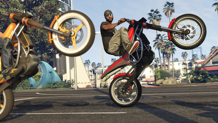 Immagine prodotto Rockstar Grand Theft Auto V - Premium Edition (PS4, EN)