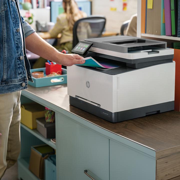 Produktbild HP Color LaserJet Pro MFP 3302fdn (Laser, Farbe)