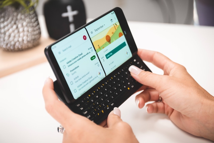 Actual product image F(x)tec Pro1 (128 GB, Black, 5.99", Dual SIM + SD, 12 Mpx, 4G)