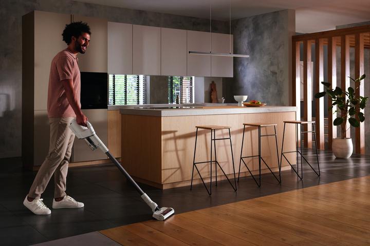 Immagine prodotto Miele Duoflex HX1 Parquet - Aspirapolvere in acciaio â € "Per pavimenti duri â €" Lotus bianco (1237730)