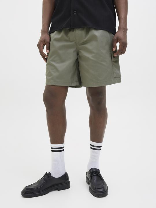 Actual product image Jack & Jones Wide Leg Fit Cargo Shorts Cargo Shorts (XL)